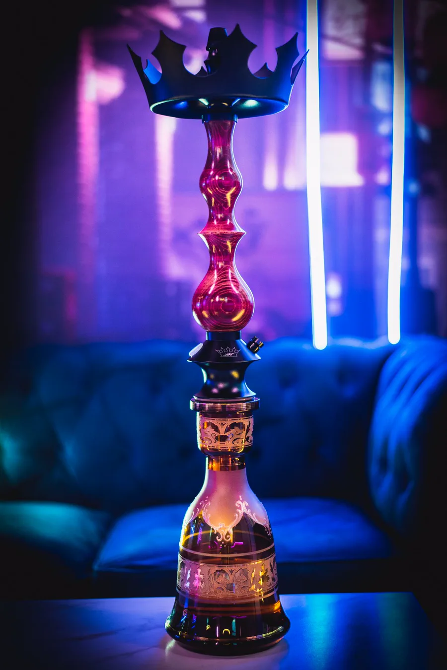 Cachimba Regal Queen Redwood con base oscura de cristal tallado